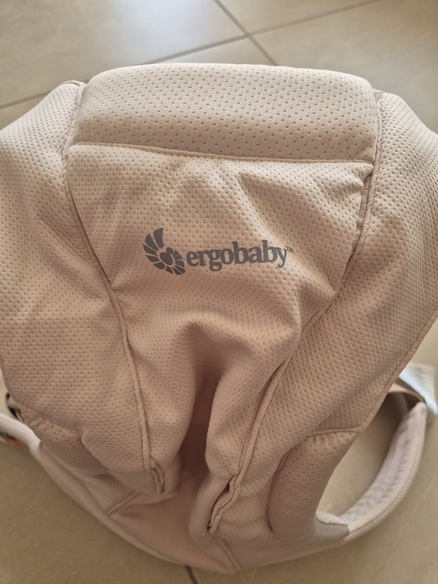 Ergobaby Embrace Ергономична раница