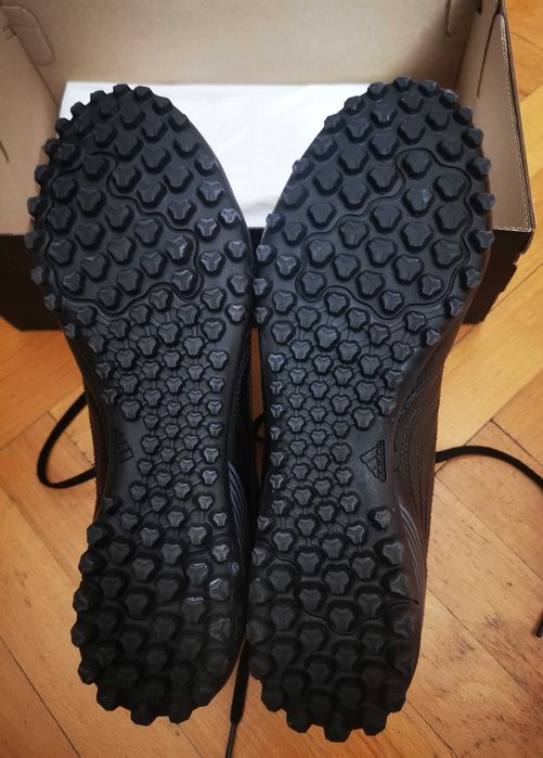 Vand Adidas Copa pentru fotbal