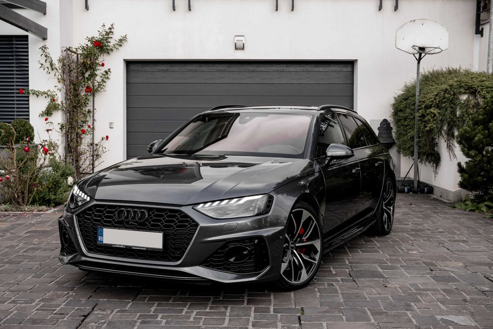 Autoturism Audi RS4 B9.5