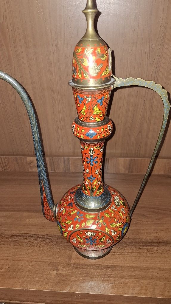 Qadimgi antikvar buyum Антиквариат