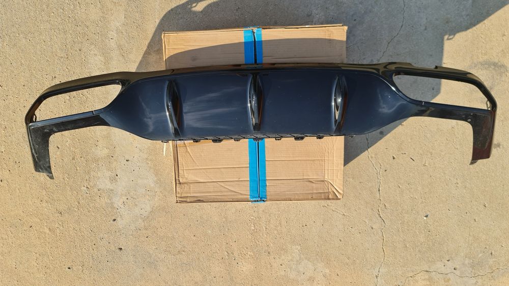 Spoiler cu ornament difuzor bara spate AMG Mercedes E w213 a2138852401