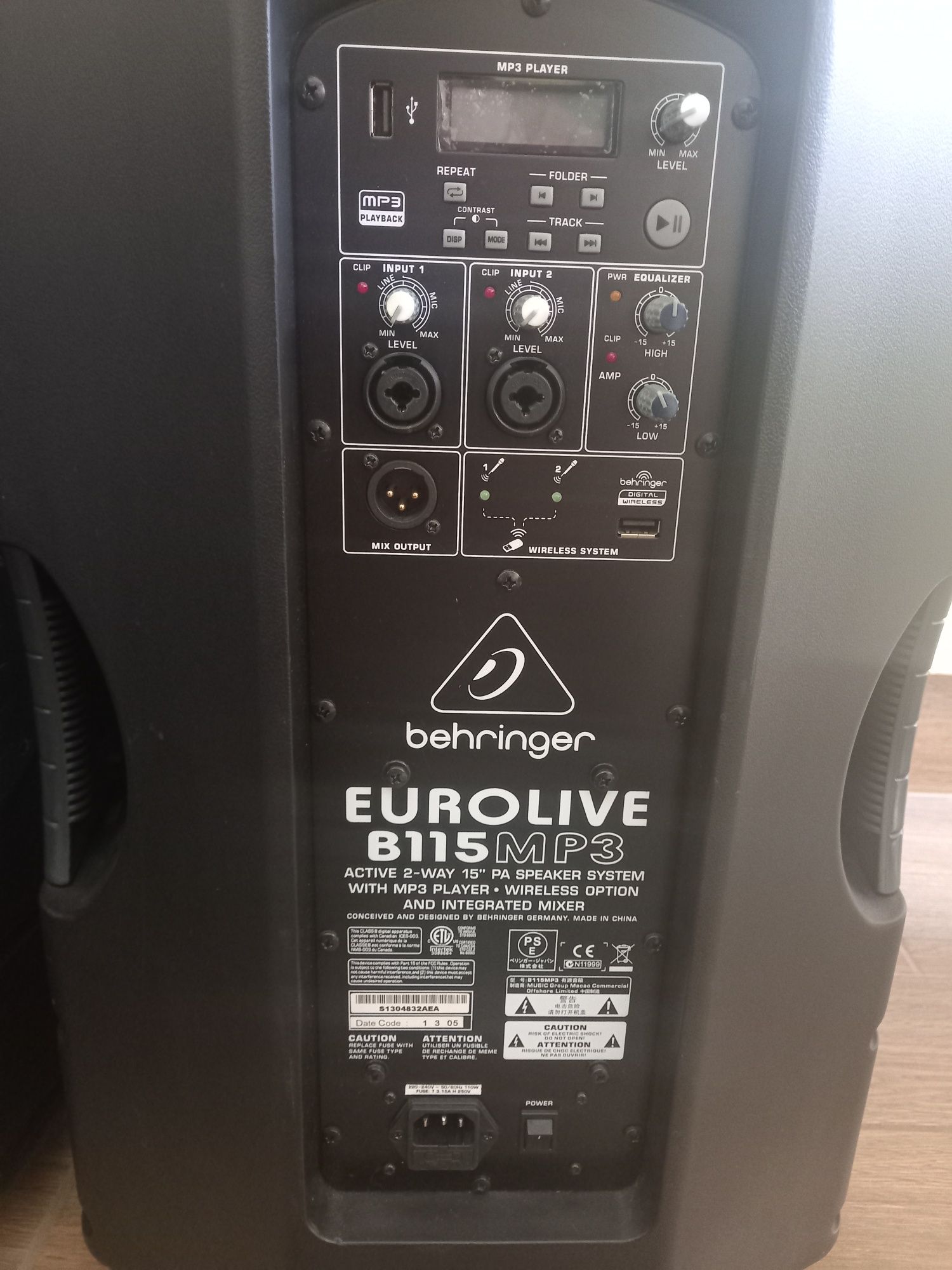 Активни тонколони Behringer B115 MP3, 15 инчови, 1000вата пик, 500 rms