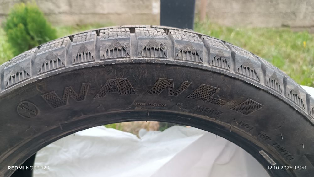 Шины липучка  зимние