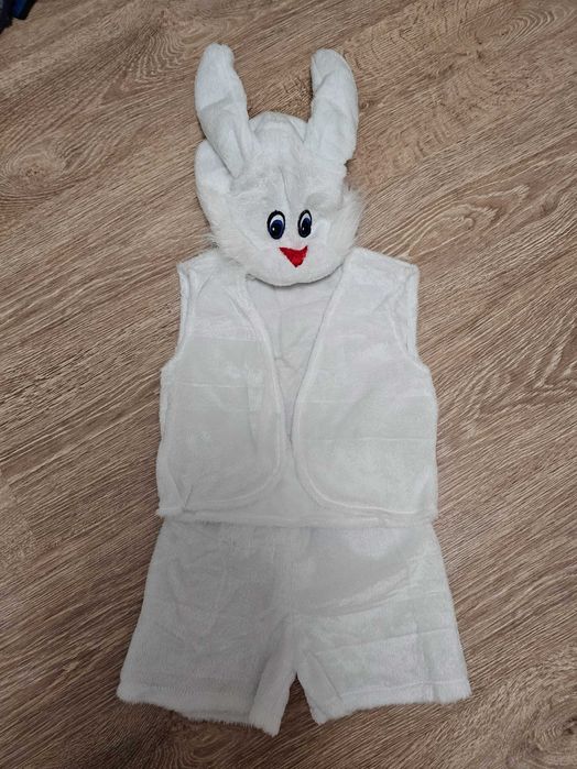 Продам детский костюм зайчика