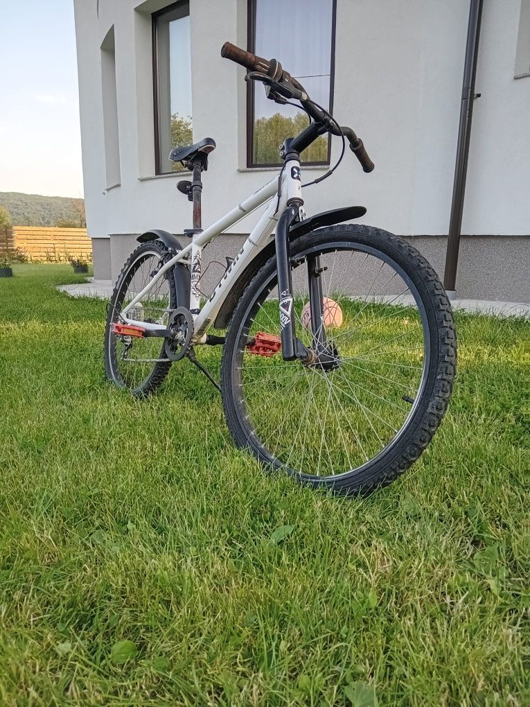 Vând bicicleta BTWIN Dechatlon