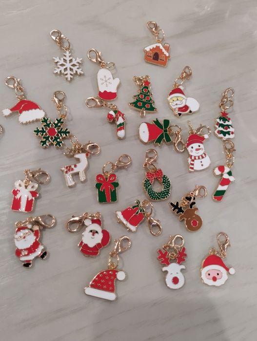 Коледни колиета и Висулки