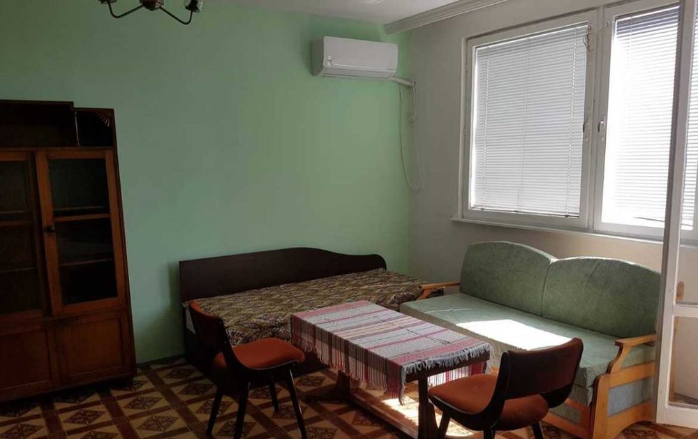 Дава се под наем Двустаен апартамент в Бургас, Славейков - 55 кв.м за 255 € - Снимка #2