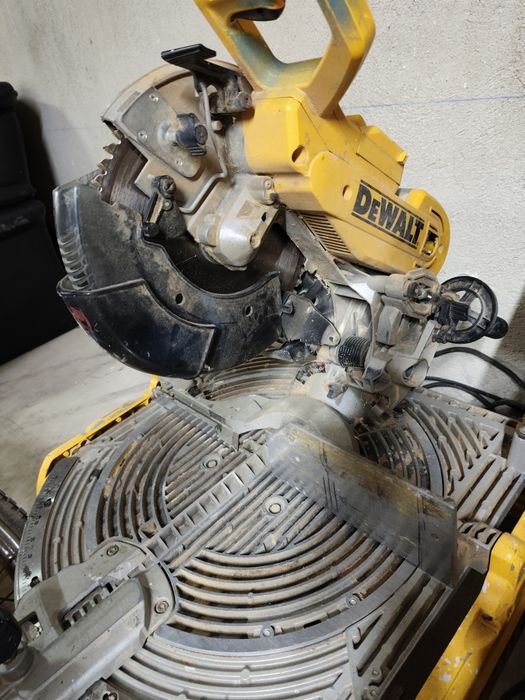 Комбиниран циркуляр пендула Dewalt