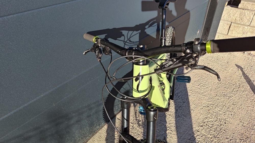 Specialized Turbo Levo 2023 Gen 3, S4/L размер, 5450км, батерия 100%