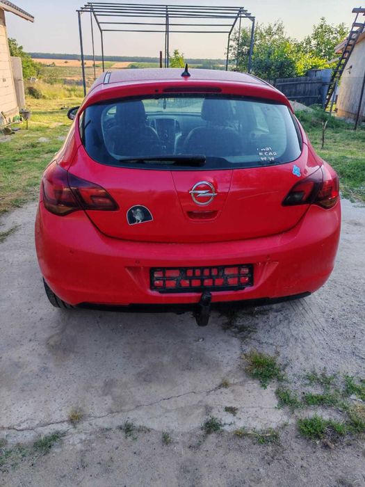 Fata completa / Piese dezmembrari Opel Astra J 1.7 diesel