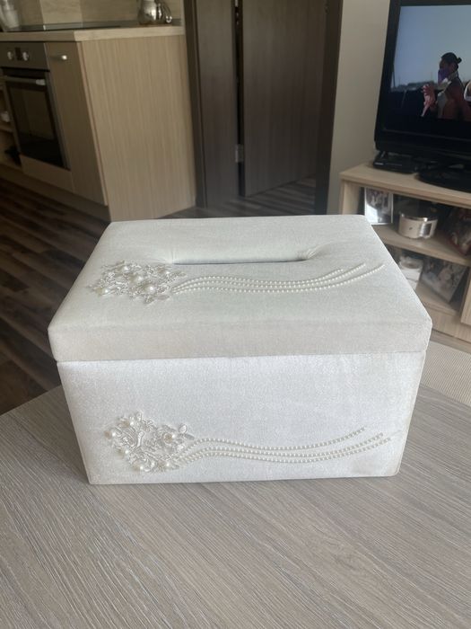 Кутия за пликове