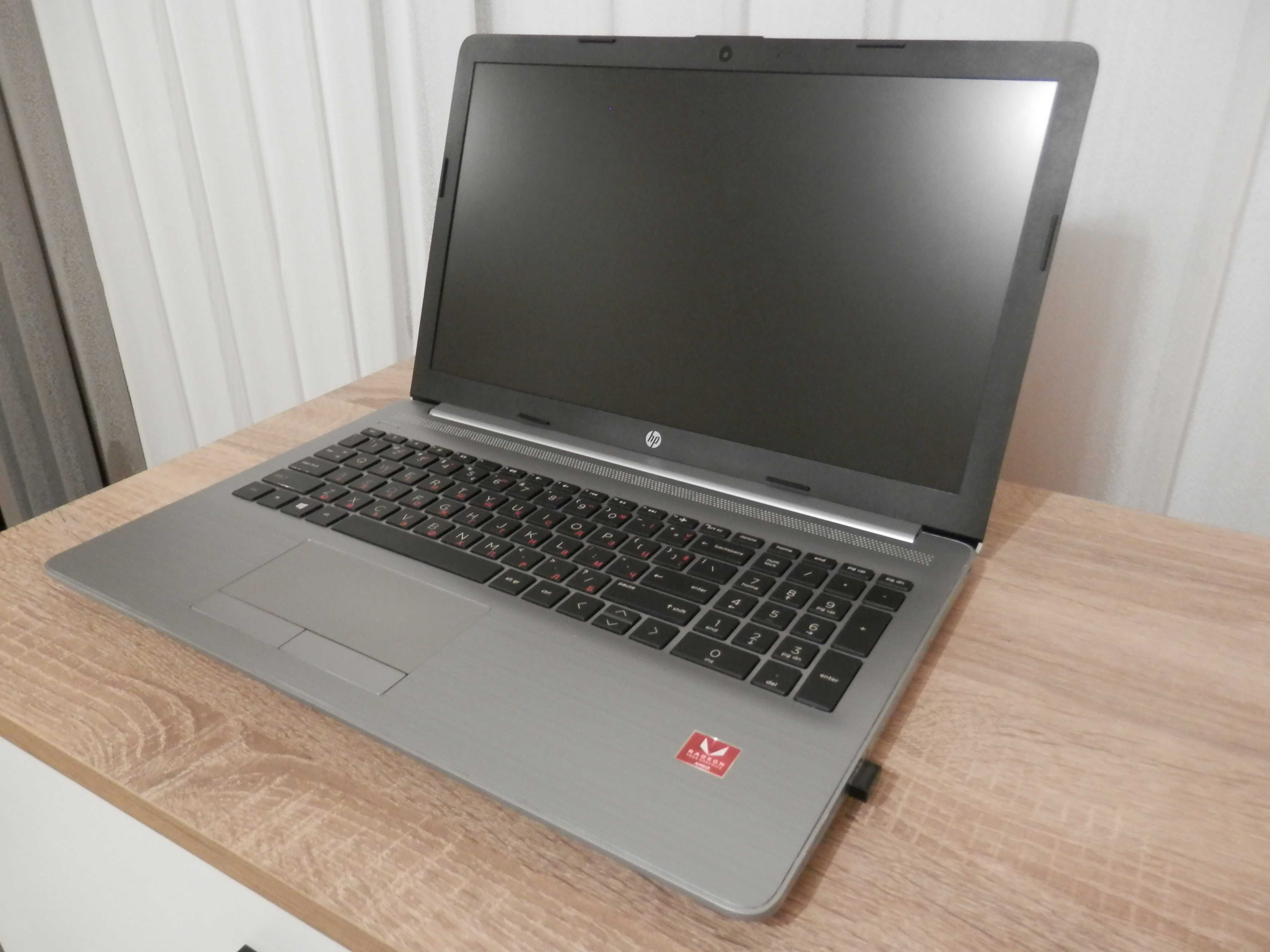 Лаптоп Notebook HP 255 g7 amd ryzen SSD 256nvme 16gb ram