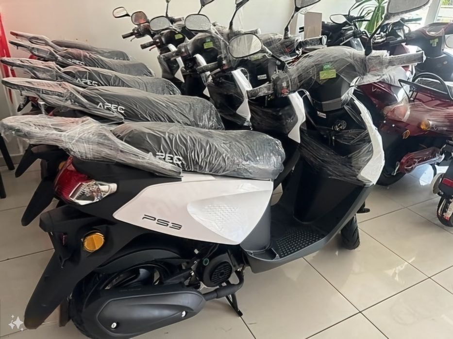 Scutere 50cc - cu permis B