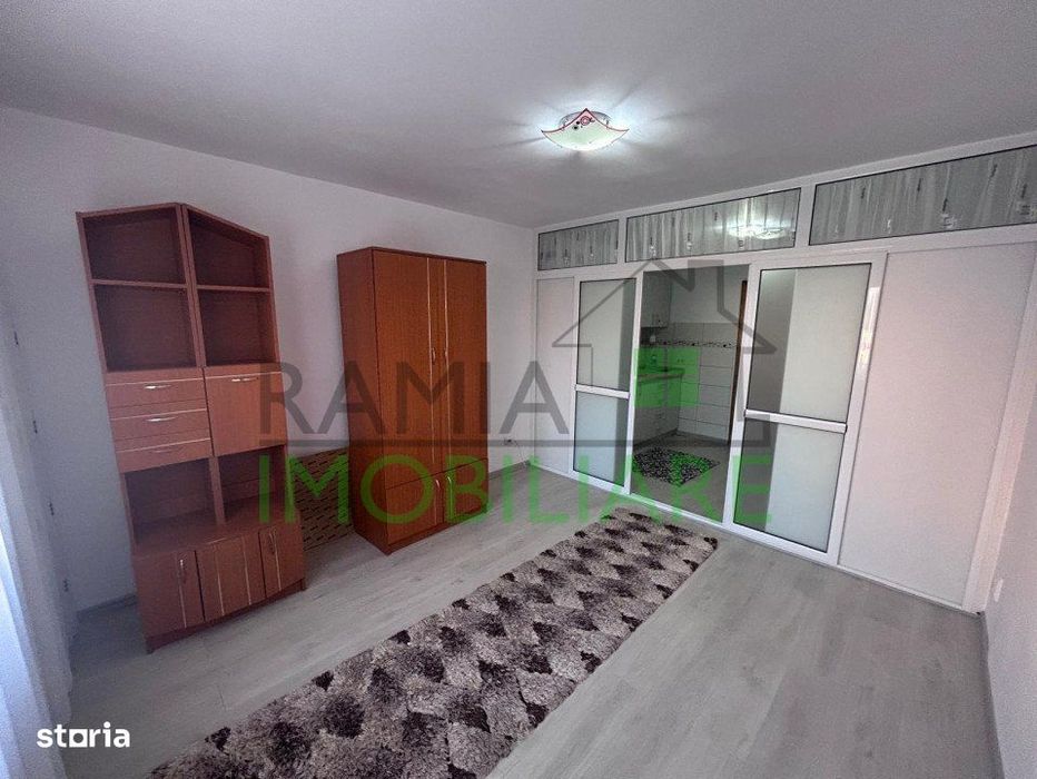 Garsoniera 22mp etaj 2 de vanzare