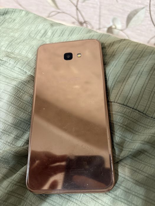 Samsung j4+ продам
