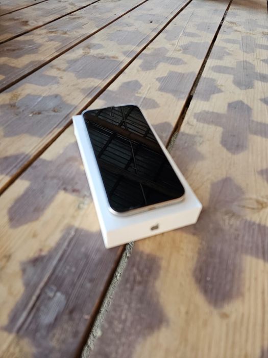 16 про макс ёмкость 100 в хорошем состоянии царапин нету