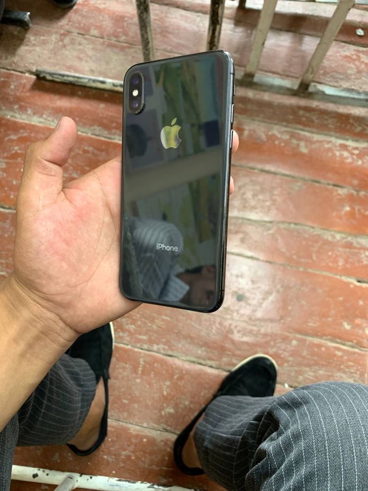 iPhone X sotiladi srochna