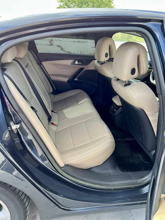 Vand/schimb Peugeot 508 2.0 hdi Hybrid 200 cp 4x4