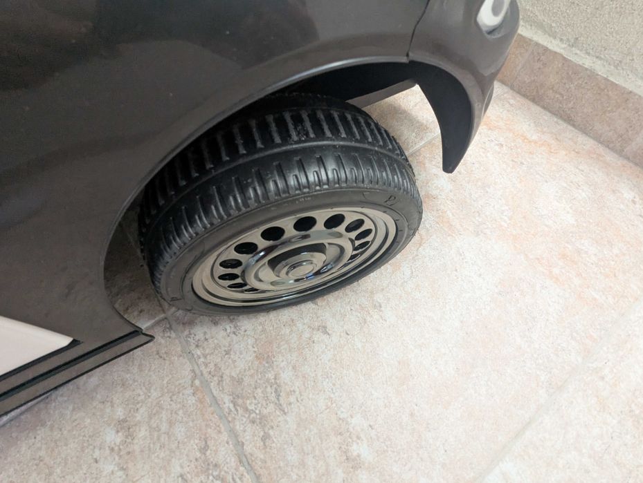 Mașinuță electrica