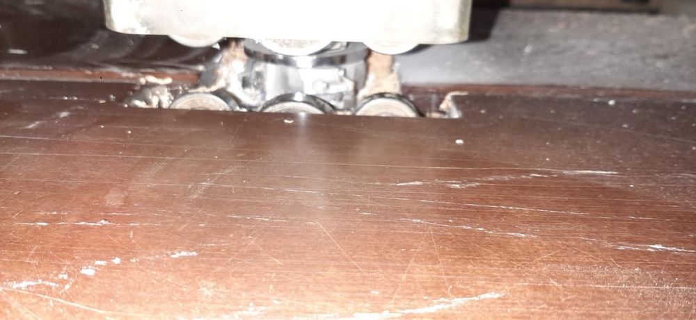 Vând masina aplicat cant