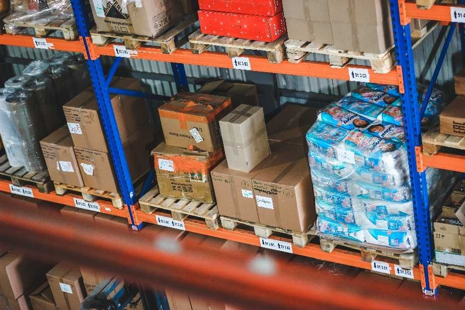 Tovarlarni Uzum marketga tayyorlab berish xizmati Upakuz fulfilment