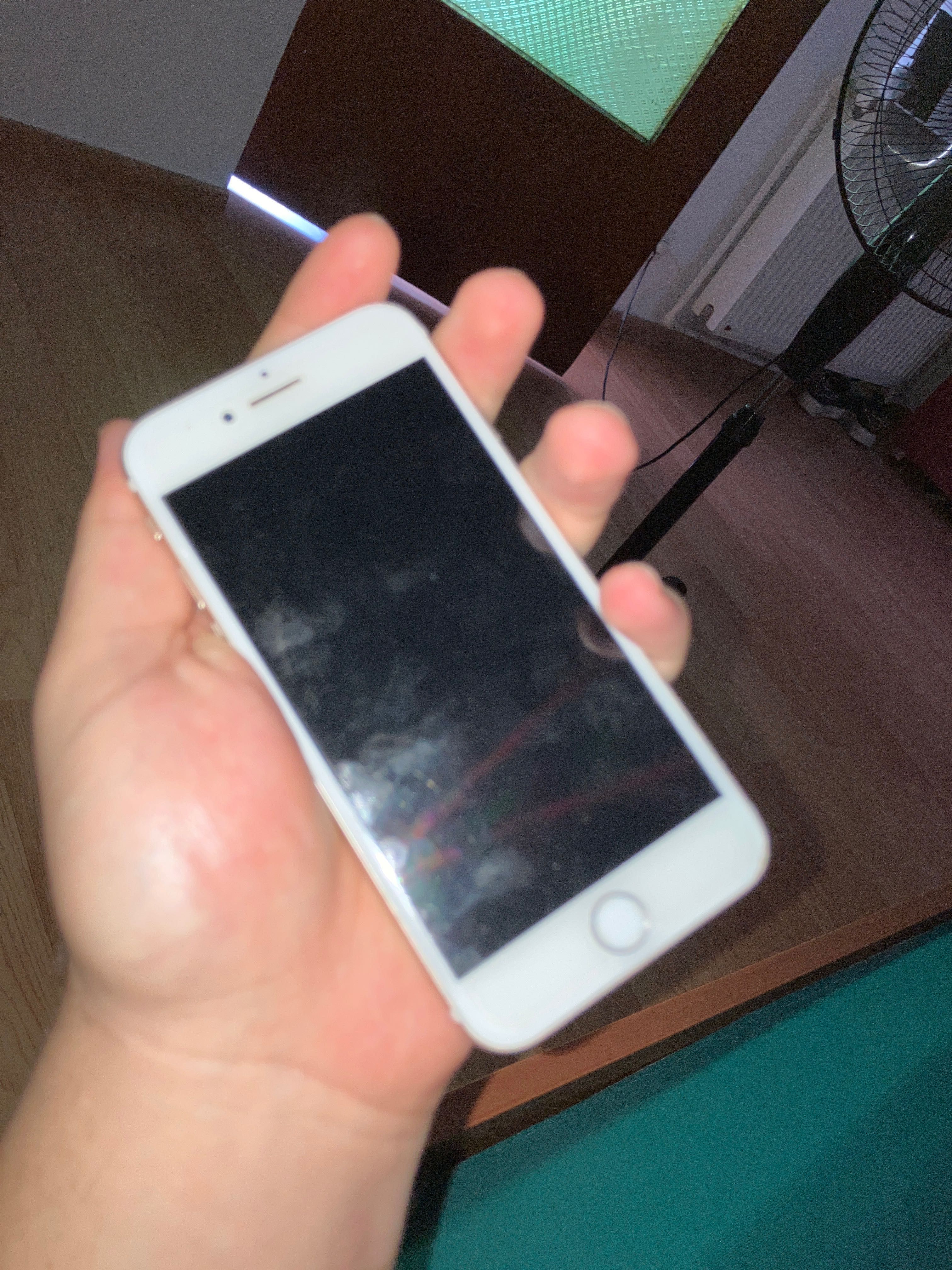 Iphone 7 100% Baterie