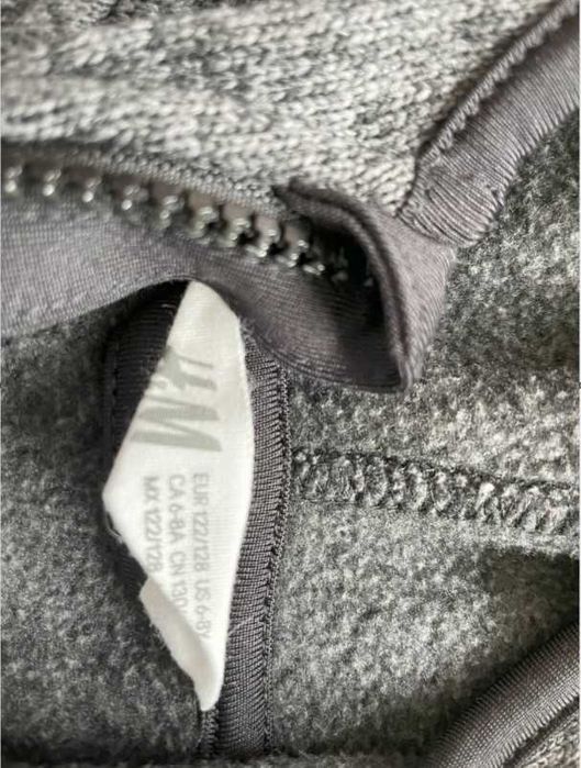 Блузи 4бр. 122/128 дълъг ръкав + суичер