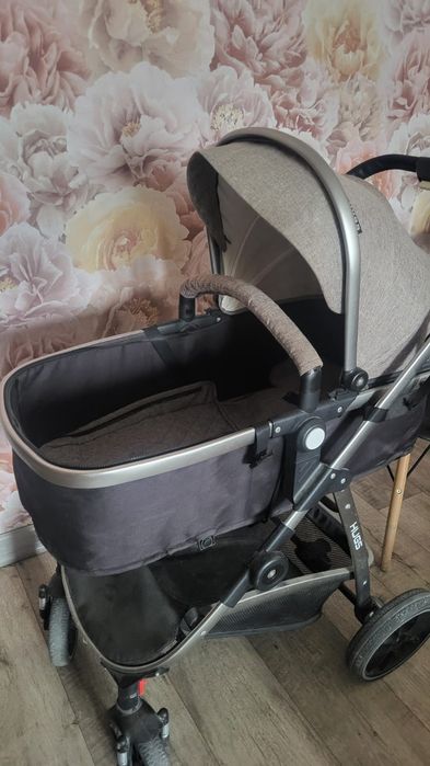 Коляска всесезонная 20 000