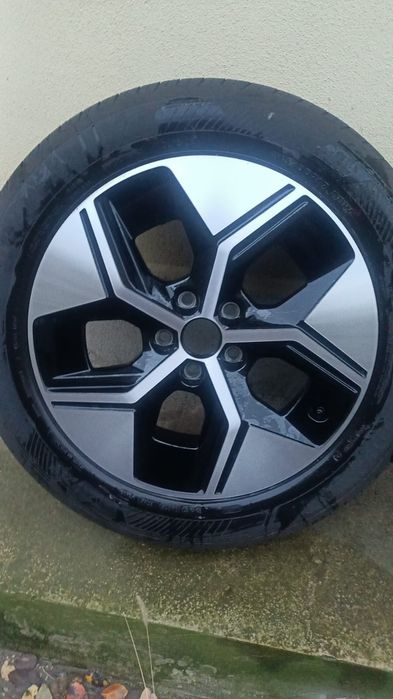 Set 4 anvelope noi de vara 215 55 17 GOODYEAR EfficientGrip P2