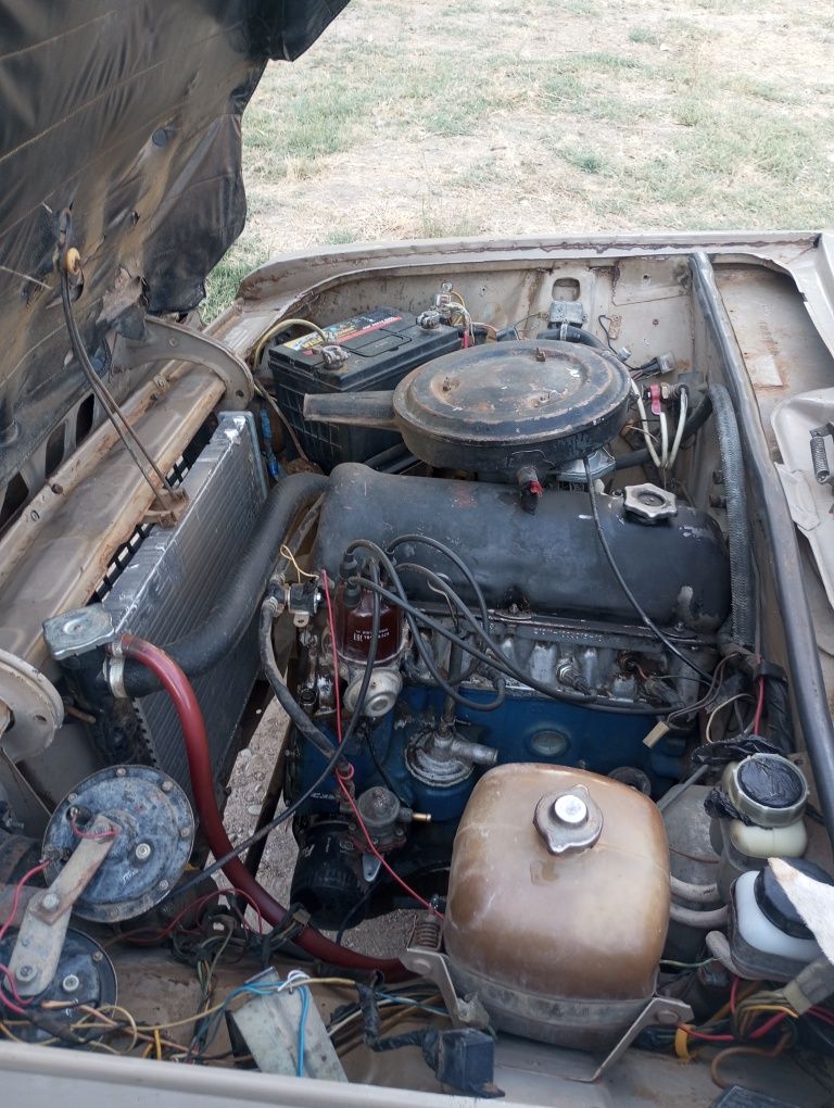 Vaz 21.06 holati yaxshi karobkada to'rtdan chiqaradi