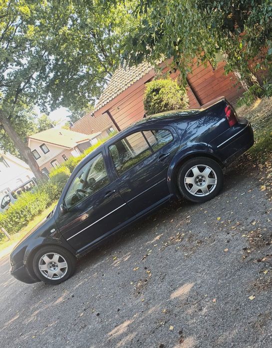 Vând Volkswagen Bora an 2002 motor 1.9 TDI 116 cp 6+1 Trepte