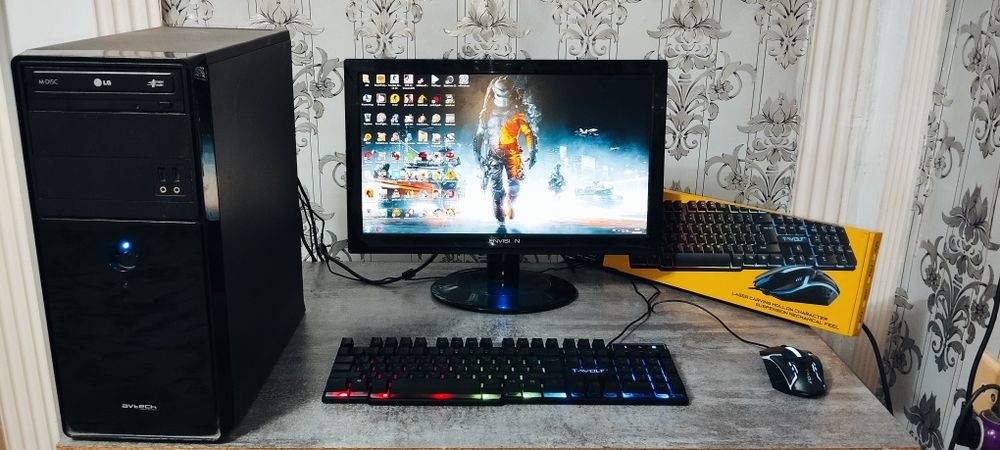 DDR3 Kompyuter sotiladi komplekt