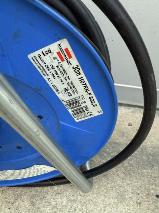 Трифазен разклонител тип макара