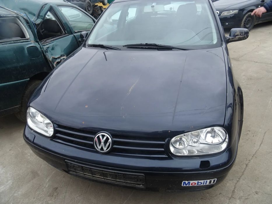 Dezmembram Volkswagen Golf 4 cod motor: AZD