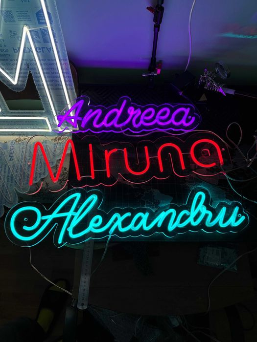 CADOUL PERFECT ! Semn LED NEON cu orice nume personalizat