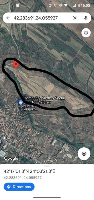 Голям парцел с двустайно сглобяемо жилище и черешова градина