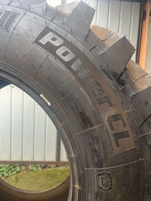 Anvelope michelin buldoexcavator