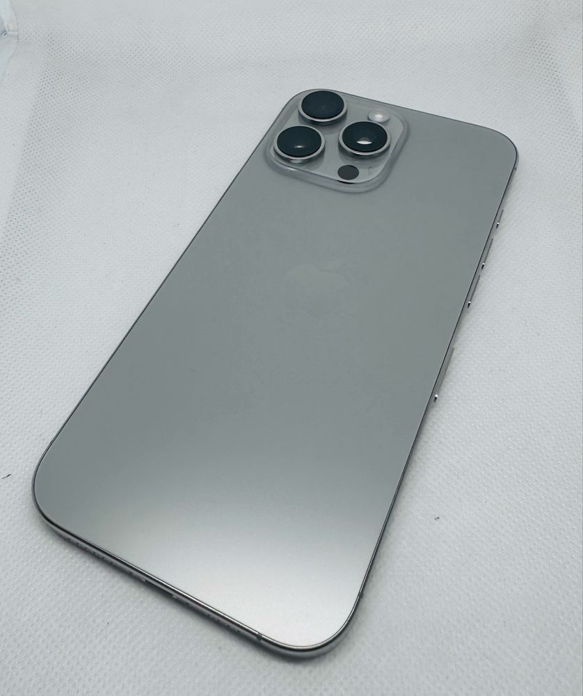 *Нов* Apple iPhone 16 Pro Max 256 GB Natural Titanium Unlocked