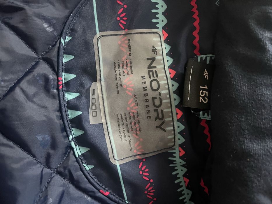Costum ski 152 cm 4 F