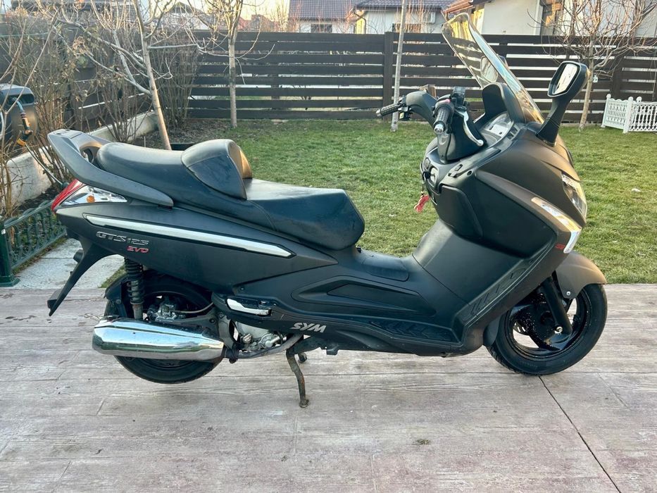 Scuter 125 Sym GTS EVO stare super 2012 LED Revizie efectuata