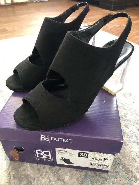 Босоножки р.38