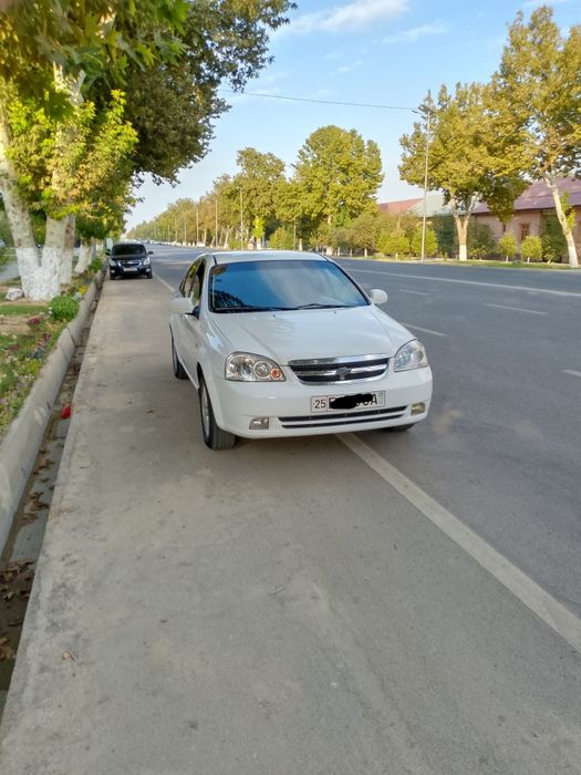 Laseti 2 pazitsiya sotiladi