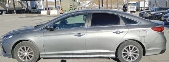 Hyundai Sanota 9