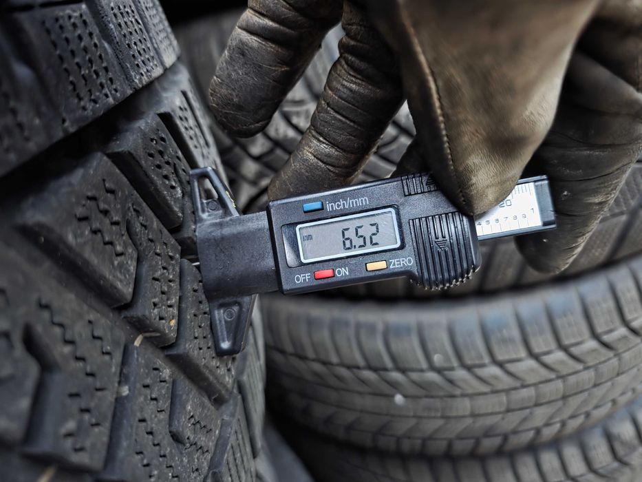 4бр Зимни гуми за Бус 235 65 16 С - Lassa 12 плата