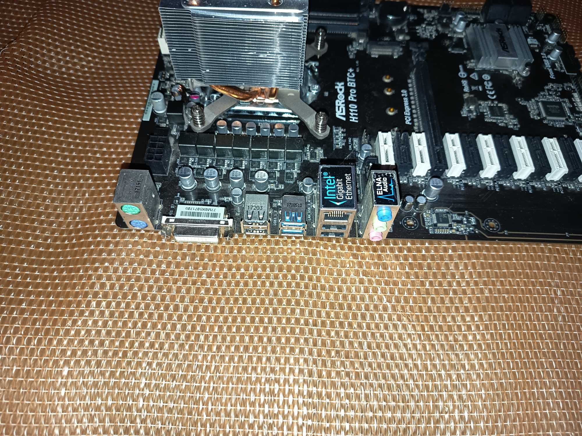 Kit gen 6 Pentium g4400 + placa baza  + placa  video Radeon R9 380 4gb