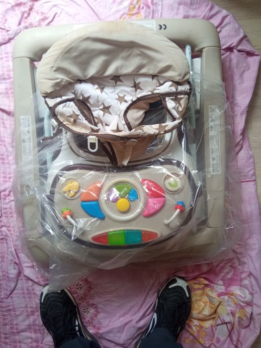 Vând premergător copii