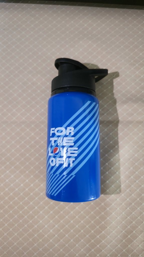Pahar de colecție Pepsi din metal