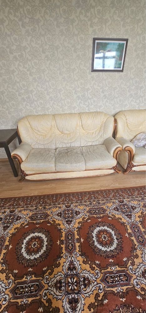 Диван с креслами