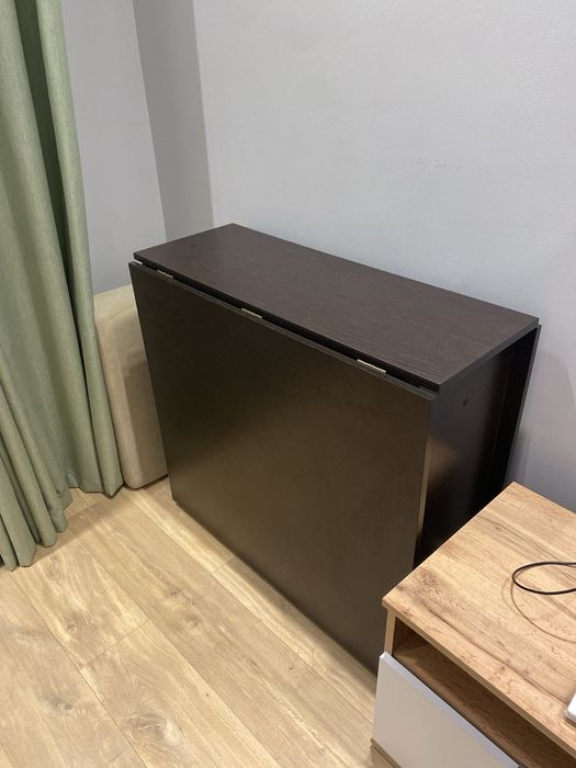 Продаю складной стол-трансформер в отличном состоянии