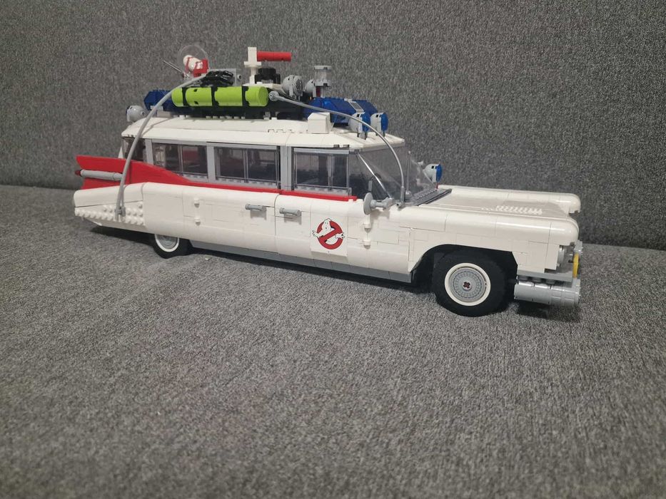 Продавм Lego ecto1 10274 ghost busters .